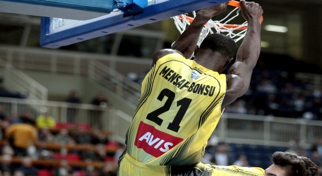 Το απίστευτο alley – oop του Μενσά! (videos)