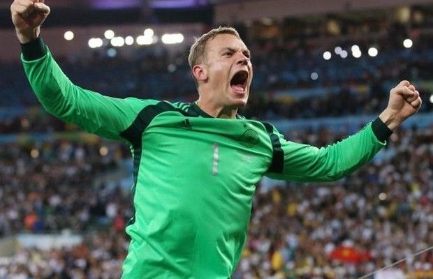 Έσκασε στα γέλια με τον… Νόιερ!