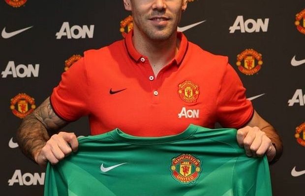 Υπέγραψε ManUtd ο Βίκτορ Βαλντές