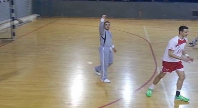 Δοκιμάζει Τόμιτς ο Αρβανίτης