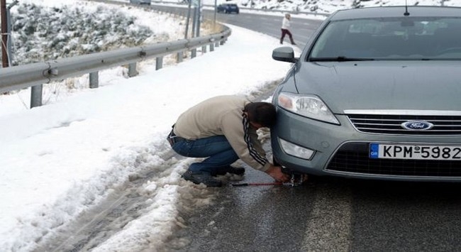 Καιρός με χιόνια και ισχυρό παγετό