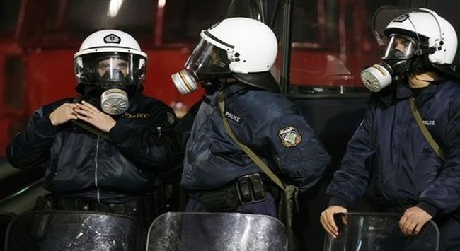 Πανούσης: Χημικά μόνο σε έκτακτες περιπτώσεις. Αποδέσμευση 2.000 αστυνομικών από φρούρηση προσώπων