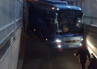 Δεν το πάρκαρε, το τράκαρε