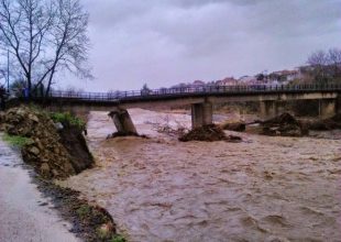 Σε κατάσταση συναγερμού η χώρα