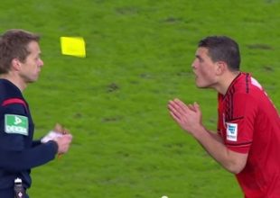 Παπαδόπουλε, κίτρινη κά… Κίτρινη κά… Κίτρινη κάρτα!