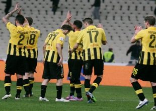 Ικανοποίηση με τη μη αναβολή της Football League