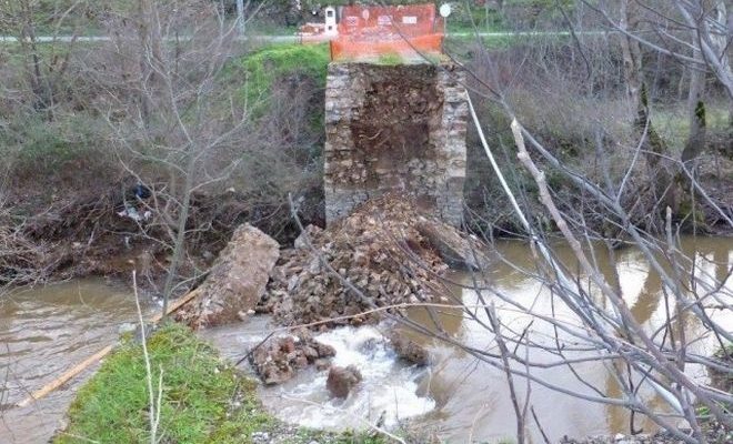 Φθιώτιδα: Κατέρρευσε ένα ακόμη ιστορικό γεφύρι