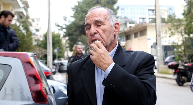 Μηνύσεις σε Μαρινάκη, Καραπαπά και “μπράβο”