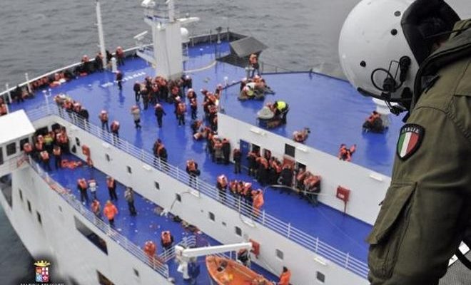Υπόθεση Norman Atlantic: Ανοίγει η πρύμνη του μοιραίου πλοίου. Ένας ακόμη Έλληνας νεκρός στο γκαράζ