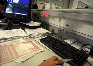Ποιοι θα κάνουν φέτος φορολογική δήλωση. Η προθεσμία και οι ημερομηνίες πληρωμής του φόρου