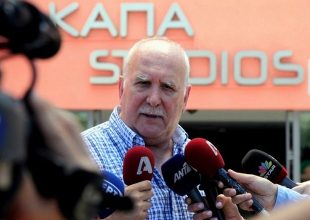 Παπαδάκης στη δίκη για το ‘χαστούκι’: Ο Κασιδιάρης ζητούσε τηλεφωνικά ενισχύσεις από τον αρχηγό