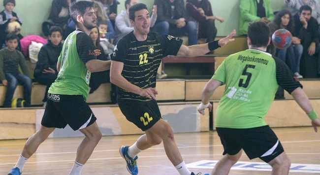 Αντιαθλητικές συμπεριφορές καταγγέλλει ο Διομήδης