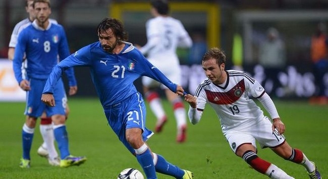 “Μέχρι τα 53 θα παίζει ο Πίρλο!” “Μέχρι τα 53 θα παίζει ο Πίρλο!”