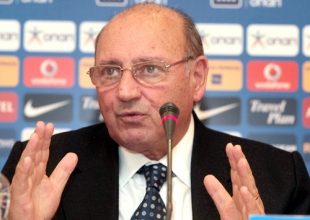 Μαρκαριάν: «Περαστικά σε Μανιάτη και Μάνταλο»