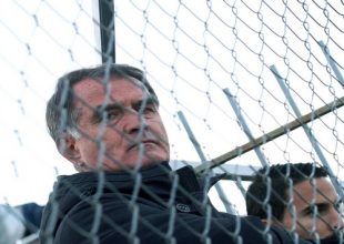 Απαλλάσσει τους οπαδούς που του επιτέθηκαν ο Μπάγεβιτς