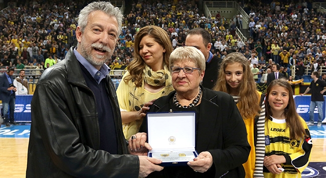 Αμερικάνου: «Ο Αμερικάνος δεν θα ήθελε κρεμασμένη την φανέλα του»