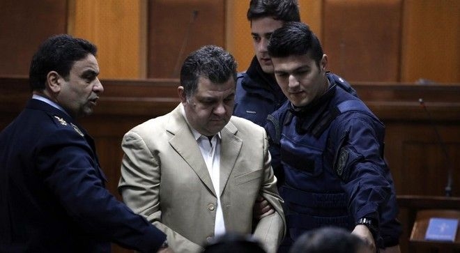 Δίκη Χρυσής Αυγής: Απουσίες της ηγετικής ομάδας, επεισόδια και διακοπή για τις 7 Μαΐου