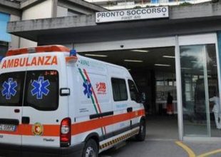 Νεκρός 15άχρονος, κατέρρευσε στο γήπεδο