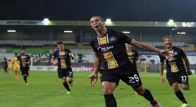 Σενάρια για ΑΕΚ και Νιλ ντε Πάου