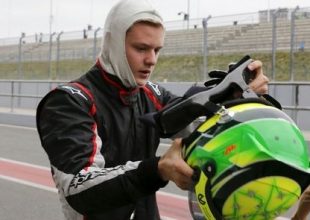 Έγραψε ιστορία ο γιος του Schumacher