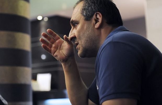 Έξαλλος ο Παπαθανασάκης Έξαλλος ο Παπαθανασάκης