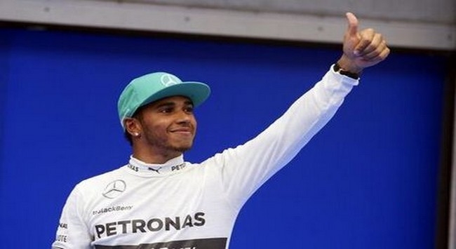 Pole position για τον Hamilton και στη Σανγκάη