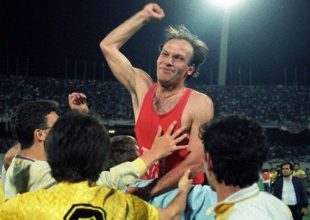 Περαστικά, περαστικά από τον Τάκη τον… φονιά (vid)