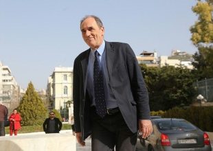 Σταθάκης: Απίθανο σενάριο οι εκλογές και το δημοψήφισμα. Συμφωνία με τους εταίρους μέχρι το τέλος του μήνα