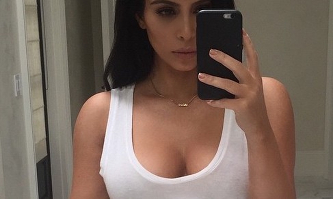 Με αυτόν τον τρόπο η Kardashian έφτιαξε τη λεπτή της μέση!