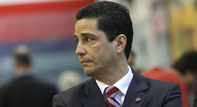 Σφαιρόπουλος: “Δεν ήταν προκλητική χειρονομία. Το κάνει κι ο Κριστιάνο Ρονάλντο” Σφαιρόπουλος: “Δεν ήταν προκλητική χειρονομία. Το κάνει κι ο Κριστιάνο Ρονάλντο”