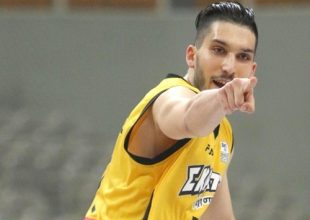 Κασελάκης: «Αφιερωμένη στον Χέρστον η νίκη»