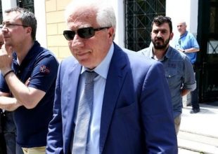 Διπλός περιοριστικός όρος σε Σταθόπουλο