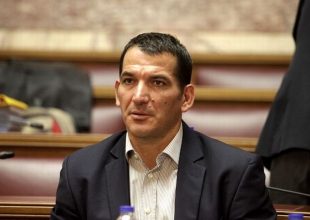 Πύρρος Δήμας: Αρνούμαι την αλβανοποίηση στην οποία οδηγείται η ελληνική κοινωνία