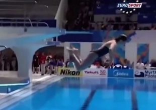 Η κατάδυση για γέλια που πήρε μηδέν!