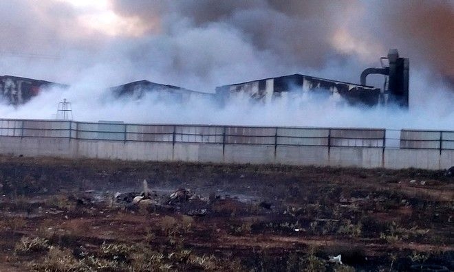 Συλλήψεις για τη φωτιά στο εργοστάσιο ανακύκλωσης στον Ασπρόπυργο
