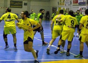 Πέντε μεταγραφές και συνεχίζει