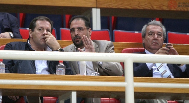Οι επαφές στη Βαρκελώνη Οι επαφές στη Βαρκελώνη