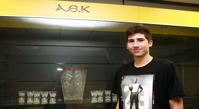 Μωραΐτης: «Δώρο στον παππού μου η μεταγραφή μου στην ΑΕΚ»!