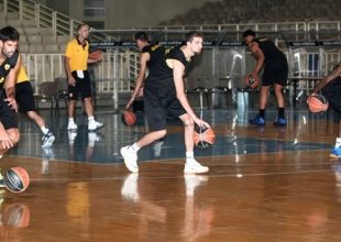 Αναχωρεί για Καρπενήσι η Βασίλισσα