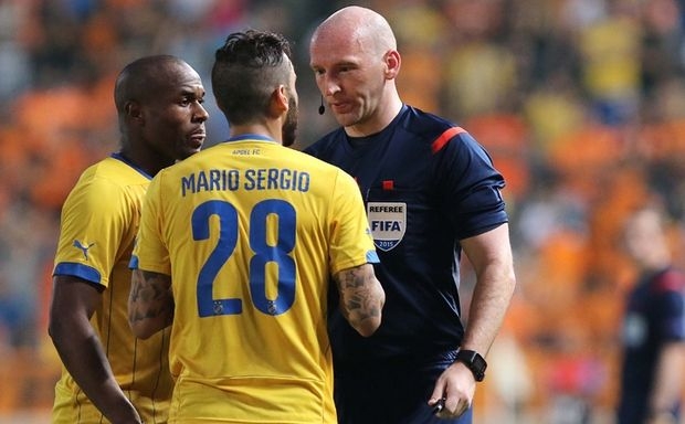 Ηρωική πρόκριση για ΑΠΟΕΛ και Ραπίντ Ηρωική πρόκριση για ΑΠΟΕΛ και Ραπίντ