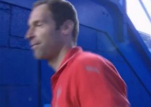 Μπέρδεψε τα αποδυτήρια ο Τσεχ!