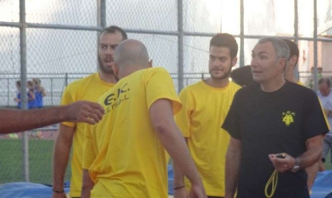 Μπουτσουρής: «Ένας έμπειρος κεντρικός και άνοδος»