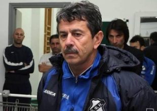 Πετράκης: Σεβόμαστε την ΑΕΚ και τον Δέλλα