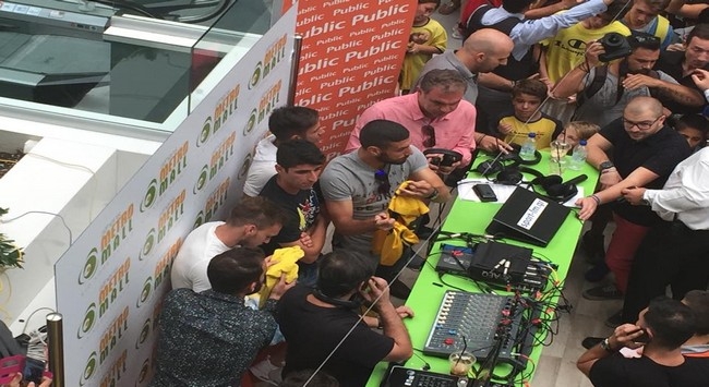 Χαμός για τους παίκτες της ΑΕΚ! (pics+vids)