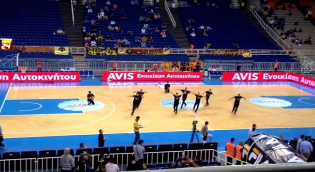 Break Dance και… τυμπανιστές στο ΟΑΚΑ (vids)