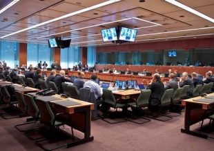 Ανοιχτό το ενδεχόμενο τροποποιήσεων στο νέο ελληνικό πρόγραμμα αφήνουν οι Βρυξέλλες