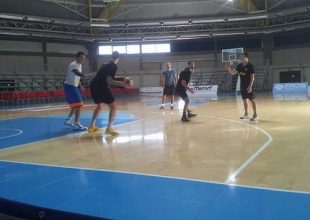 Οι μικροί στην προπόνηση(Pics)