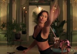 Η Irina Shayk κάνει… στριπτίζ