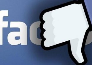 «Έπεσε» παγκοσμίως το Facebook