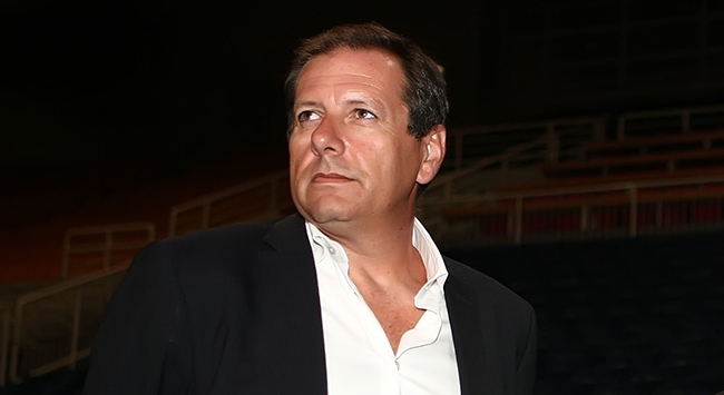Ο Αγγελόπουλος έχει όλες τις απαντήσεις